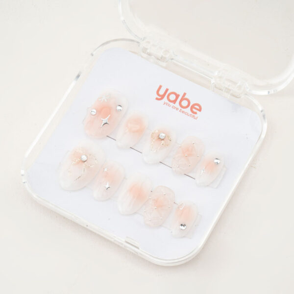 Press on nails lovely white 1012
