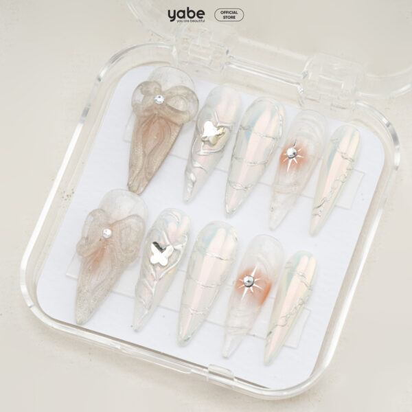 Press on nails trendy white 1127 - image 2