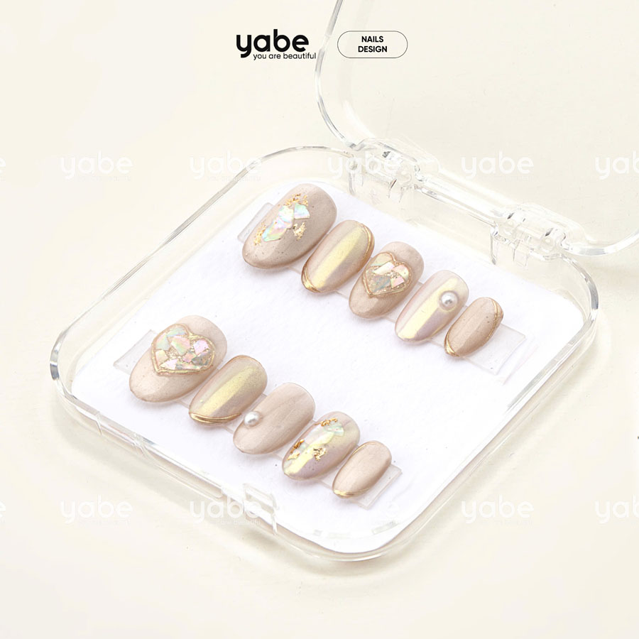 Press on nails lovely cream 1535