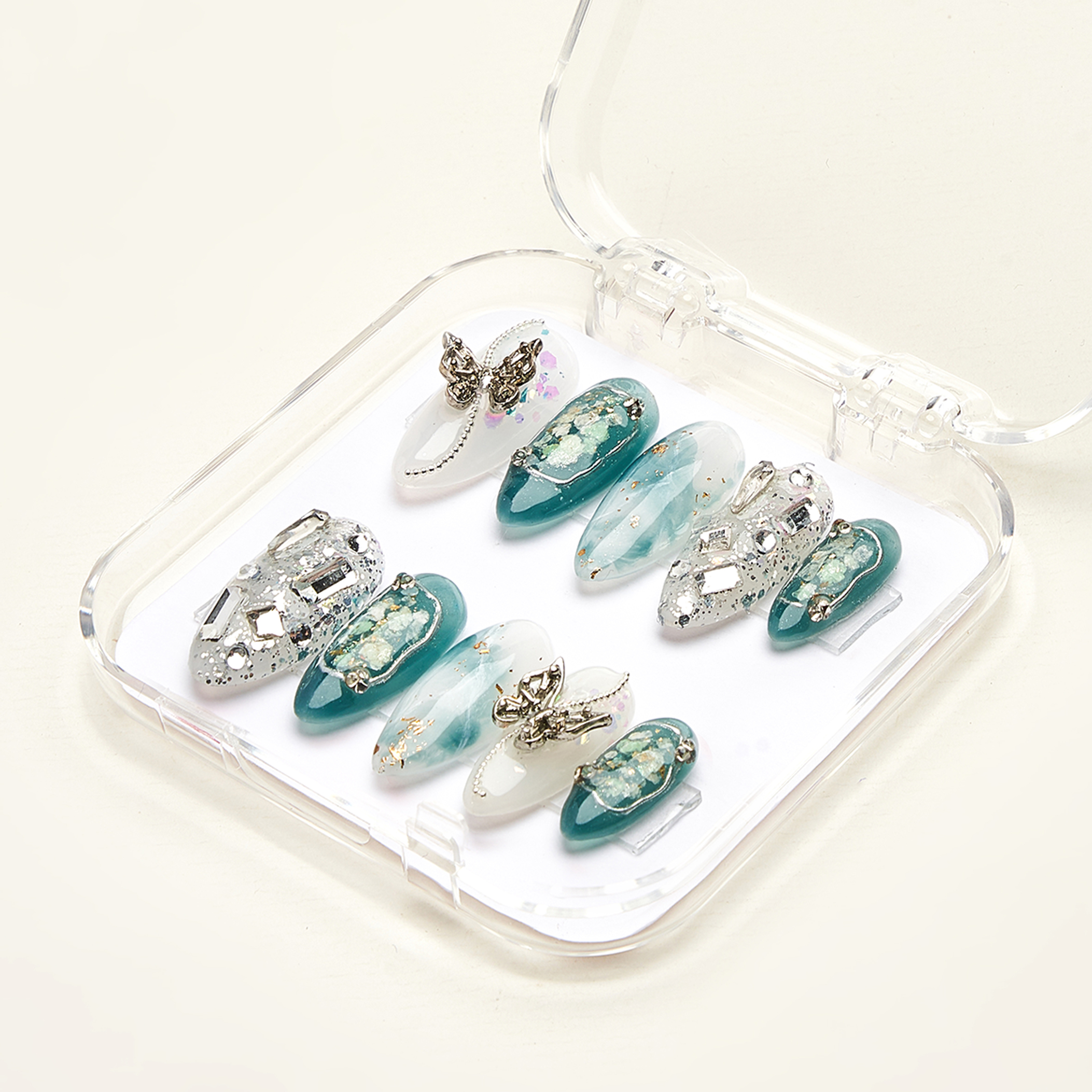 Press on nails shinny blue 1665