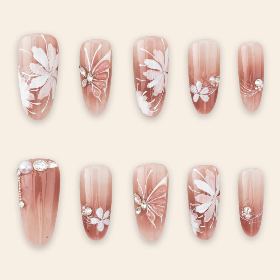 Press on nails luxury cream 1678