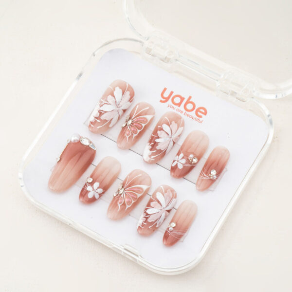 Press on nails luxury cream 1678 - image 2