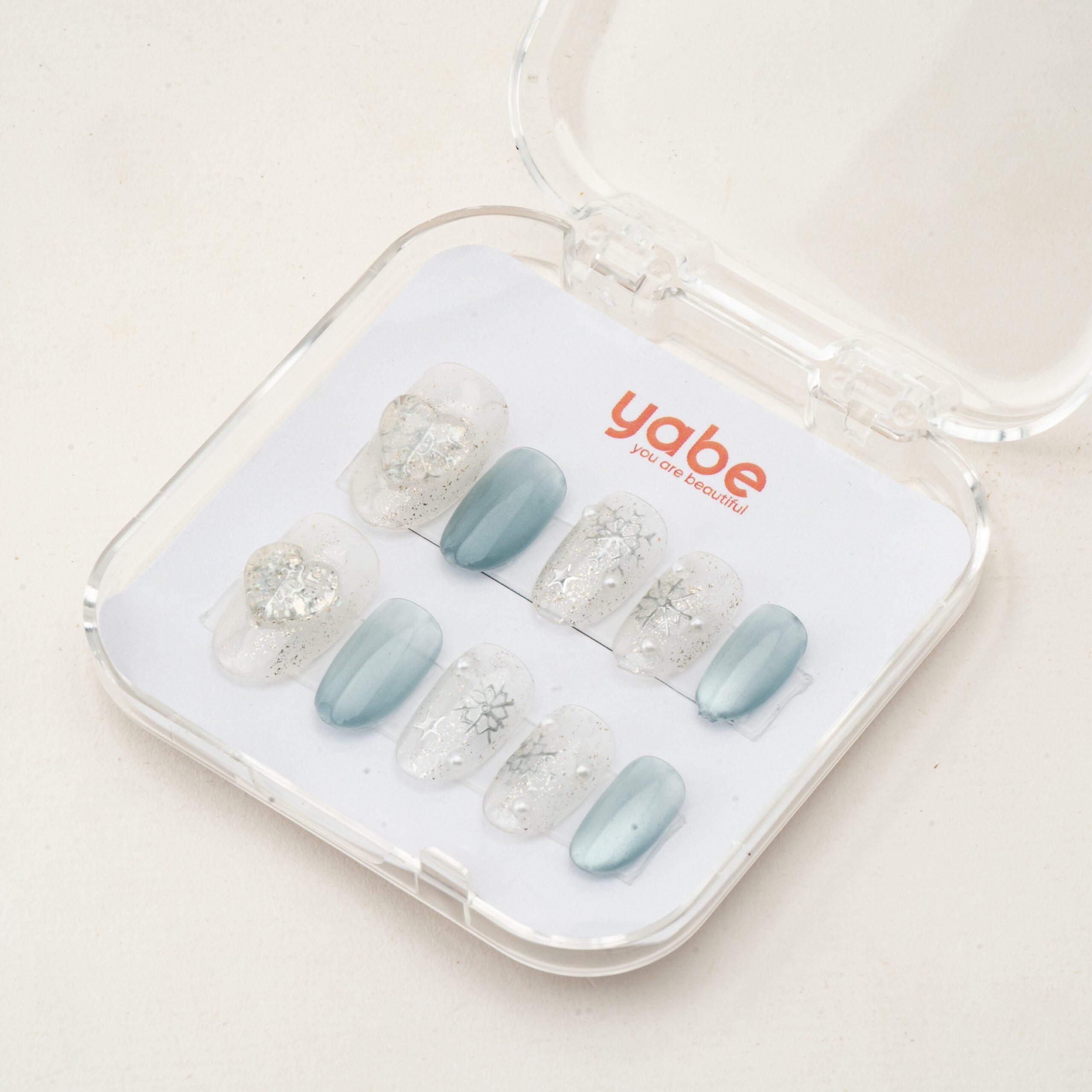 Press on nails lovely white 1684