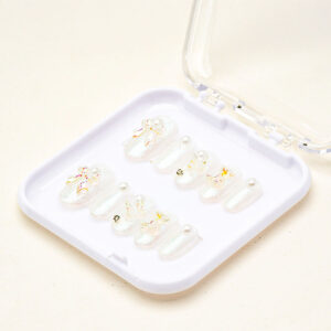 Press On Nails Lovely White Noel 1706