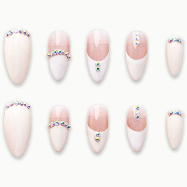 Press on nails beauty cream 1717
