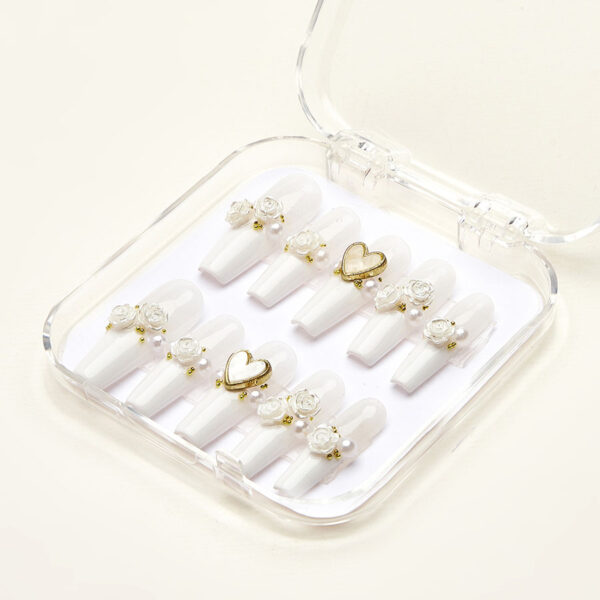 Press on nails shinny white 1750 - image 2