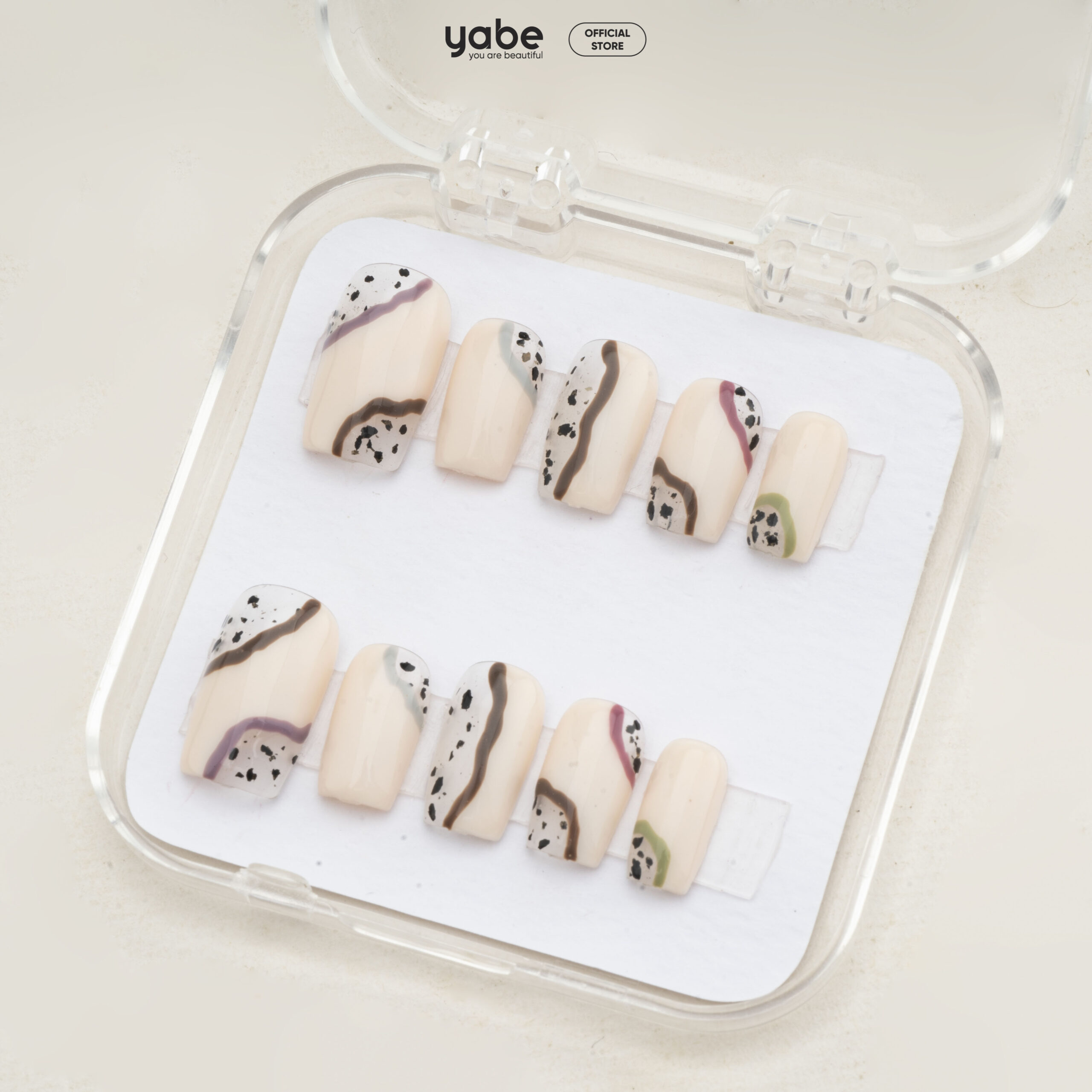 Press on nails lovely cream 1781