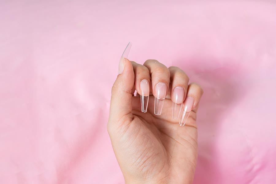 Opportunities in the wholesale press-on nails market