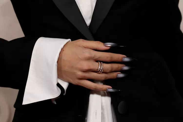 Celebrities and Their Stunning Nail Art at the 2025 Oscars 9 Celebrities and their stunning nail art at the 2025 oscars