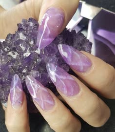 Top 10 stunning spring nail colors to try in 2025 for a fresh new look